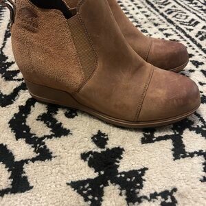 Sorel Tan Wedge Boots